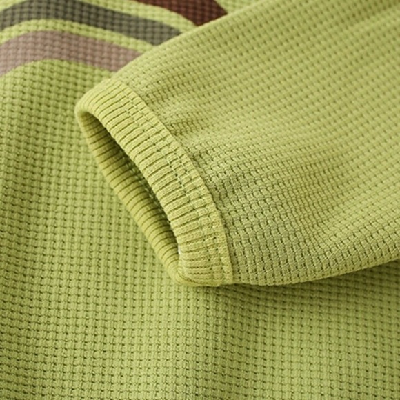 New kid’s rainbow pullover shirt size 3-4 - Picture 7 of 8